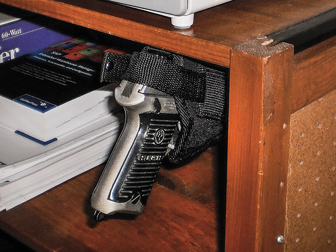 gun, gun safe, gun safes, safe, safes, gun vault, gun holster, Gun Storage, Grassburr Medium C-Burr Top Mount