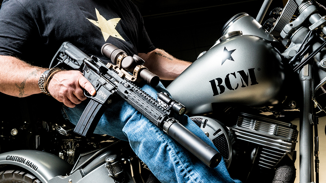 Harley WLA 1951 Panhead Repro Bravo Company Paul Buffoni rifle