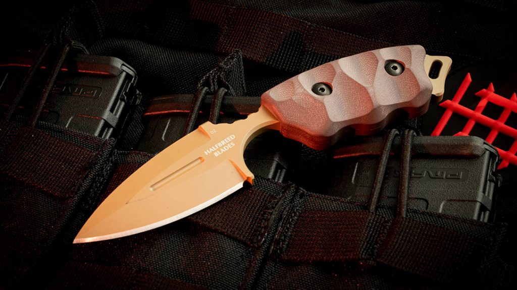The 2.95-inch blade of the CCK-05 makes it legal in most jurisdictions, providing the perfect combative edge.