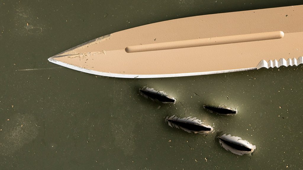 After stabbing the MIK-01PS into this ammo can, there was only a slight piece of the tip missing—which will be easy to fix with a simple sharpening.