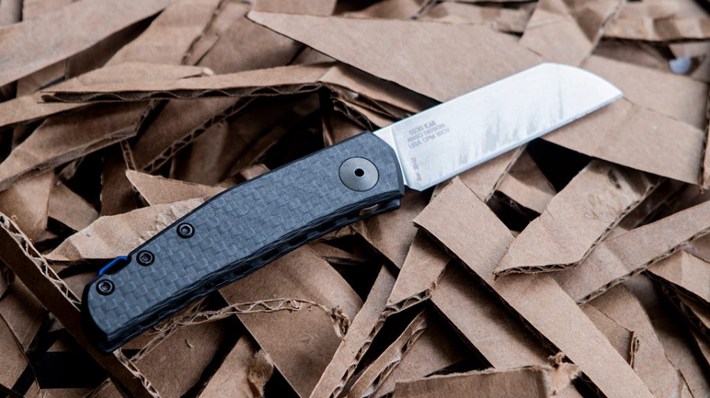 The 0230’s keen edge quickly reduced this corrugated cardboard to a pile, with no bunching or tearing.