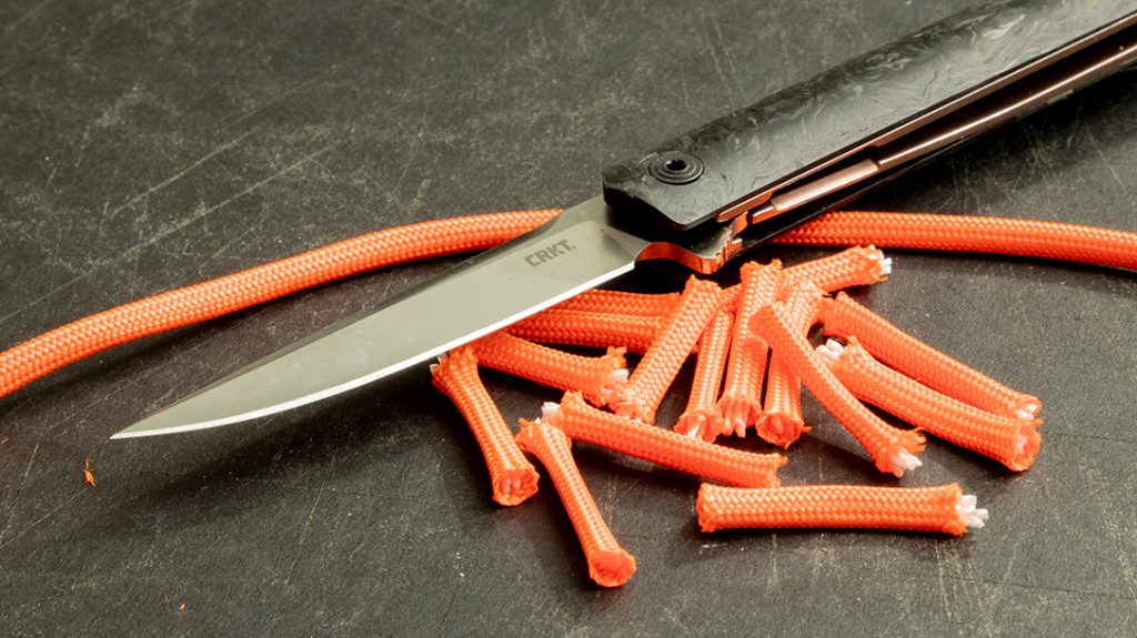 Slicing paracord is no issue for the CRKT CEO Compact Carbon Fiber.