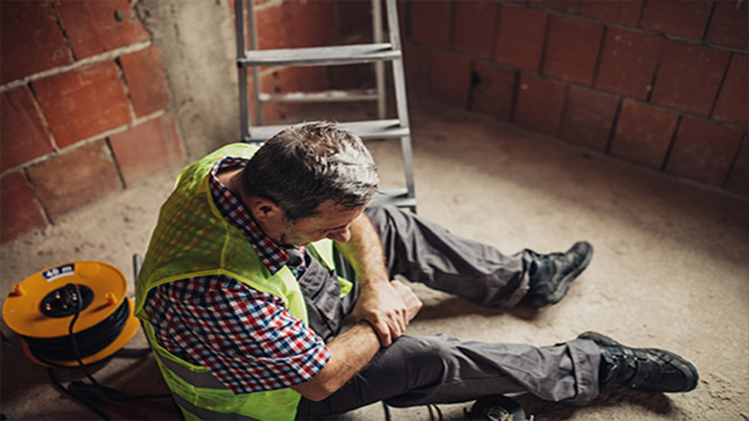 It may be time to visit the emergency room if you've had a fall.