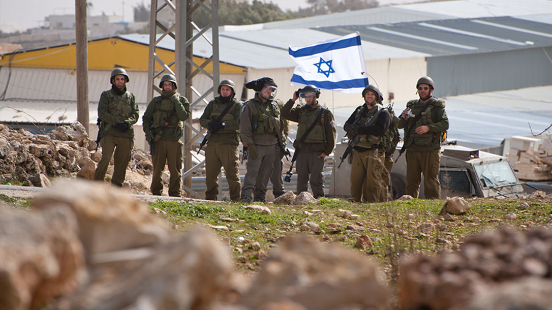 How does one exactly join the ranks of the IDF?