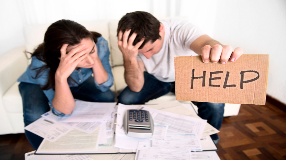 Having a monthly budget can help pay off you credit card debt.