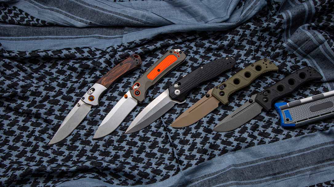 Folders often get a bad reputation when it comes to Combatives and knife fighting scenarios.