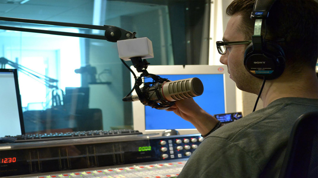 Starting you own podcast doest have to be difficult as long as follow the simple steps outlined in this how-to article.