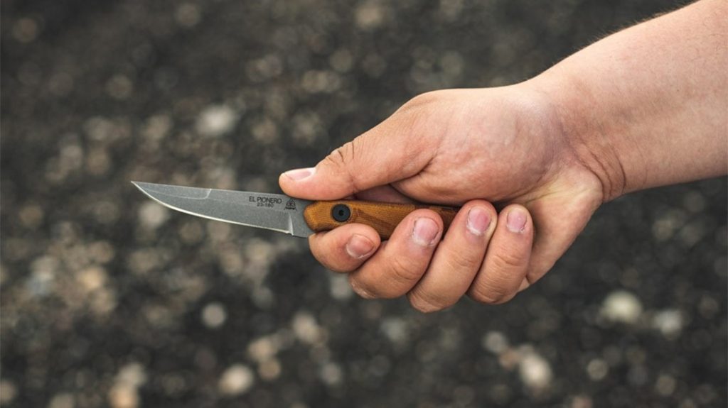 The TOPS Knives El Pionero.
