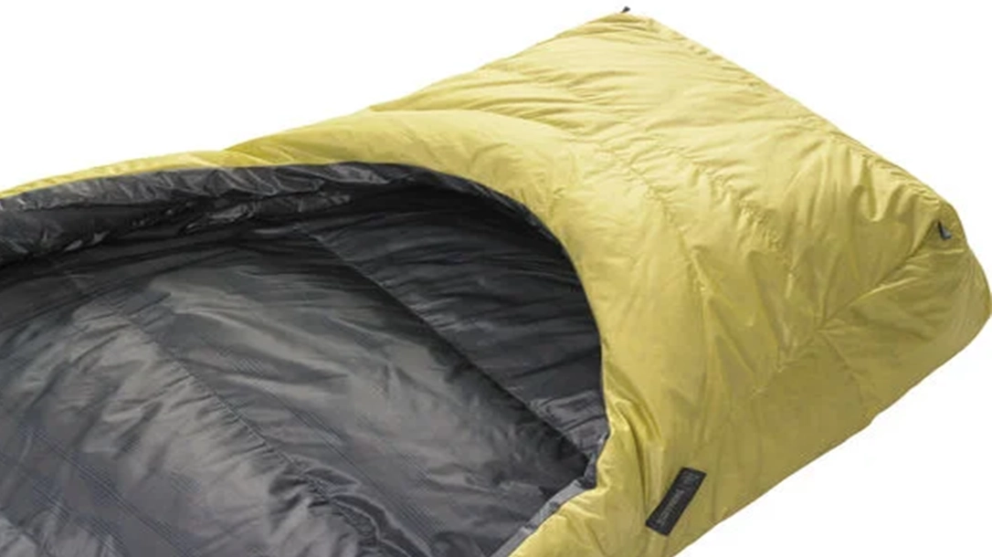 The Therm-A-Rest Corus 20 Quilt offers a very different experience. Without the restrictive design of a mummy bag, it provided an open feel