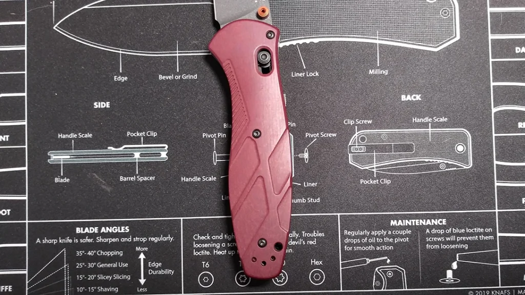 If you’re in the market for a new EDC blade, and you want something robust as well as eye-catching, you could do far worse than the Benchmade Barrage.