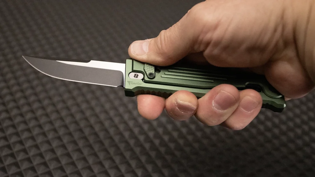 Finally, squeeze the handle halves back together and secure the latch.