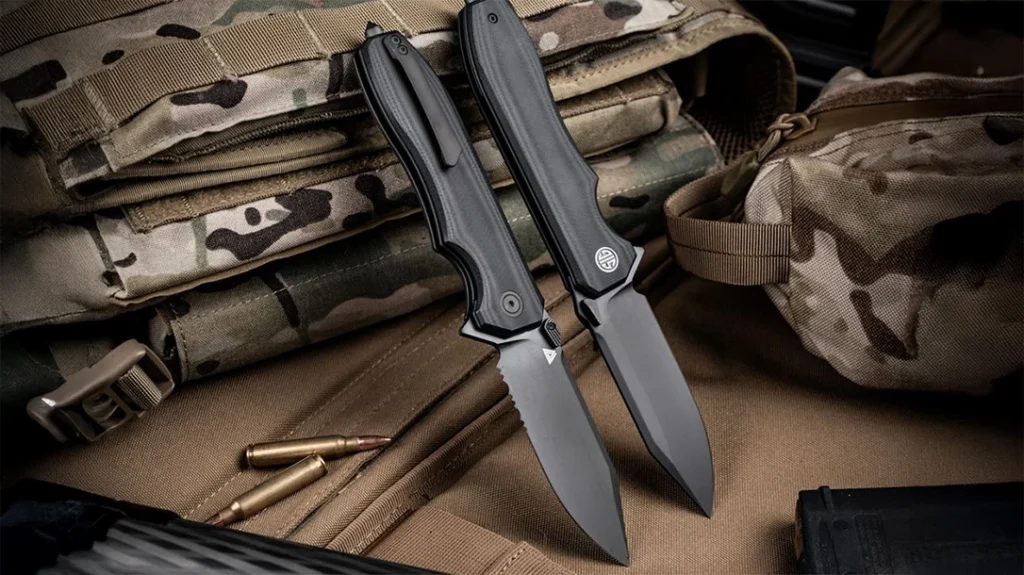 It is available in two different handle scale materials: G10 and Micarta.
