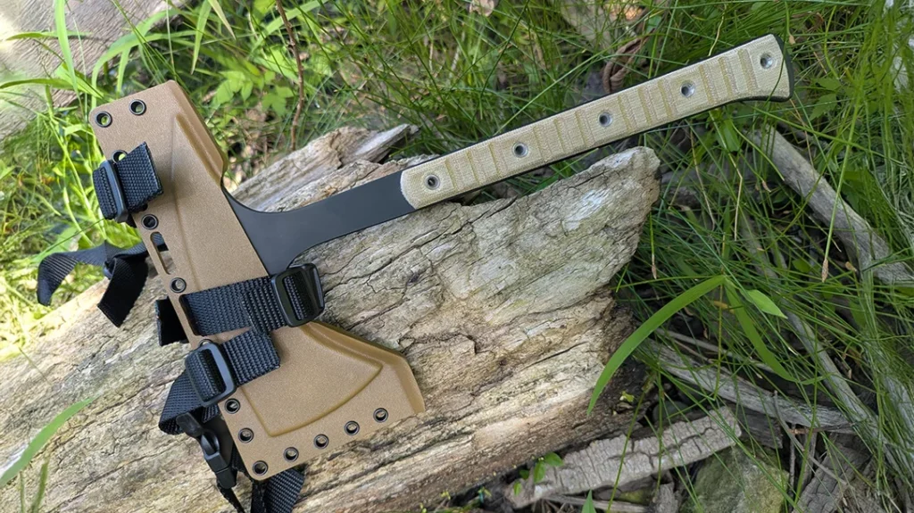 The Bolteron sheath did come complete with a nylon strap and a heavy-duty quick-release buckle.