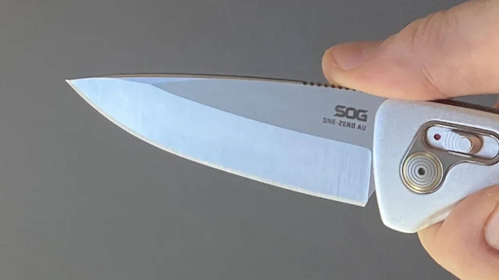 At the heart of the SOG One-Zero AU is a 3.11-inch drop point blade crafted from CPM S35VN stainless steel.