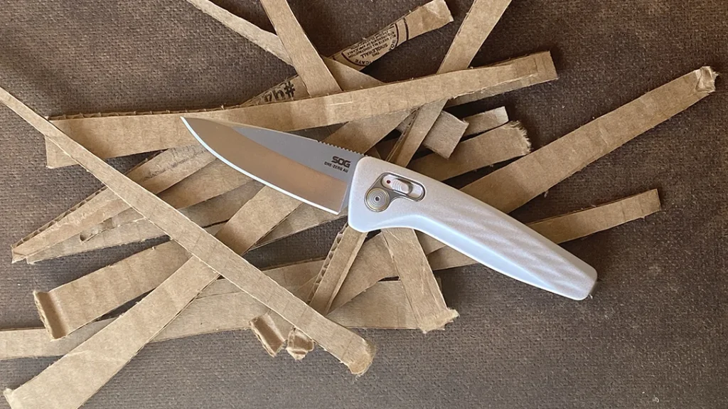 The author has used and tested the knife for a wide range of cutting tasks.