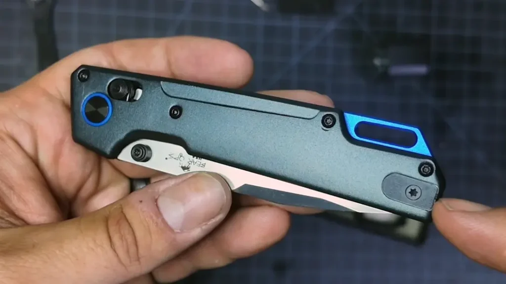 The insert keeps lint out, prevents hot spots, and shows that someone in Jacksonville is actually living with these knives before they box them up.