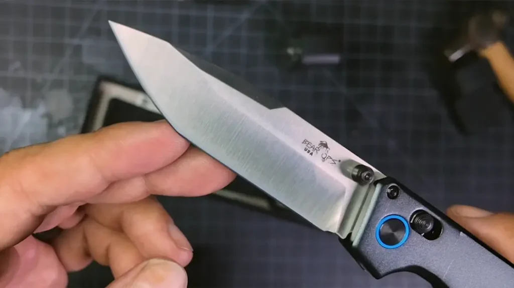 Bear OPS went with a high saber grind for the primary bevel in the Nekama’s blade.