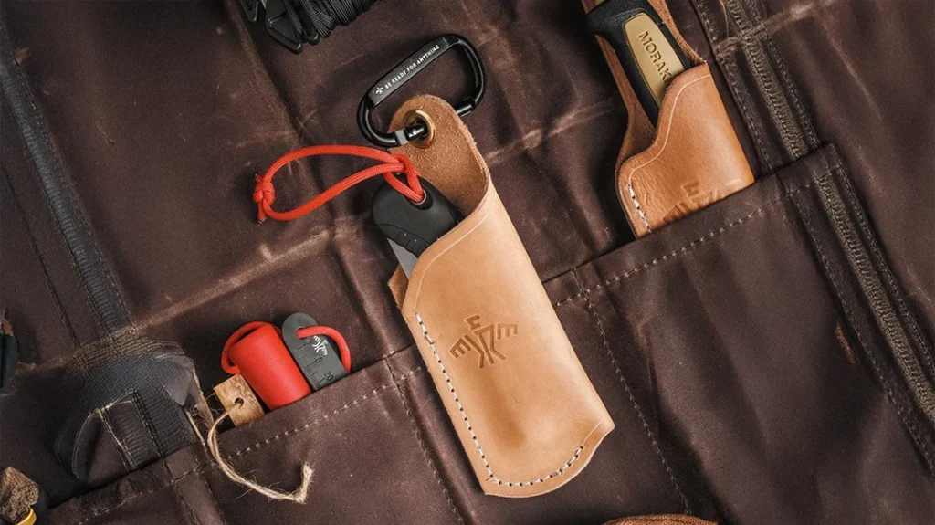 Knife Accessories: Creek Stewart’s ThunderCrow Rooksaw Leather Sheath.