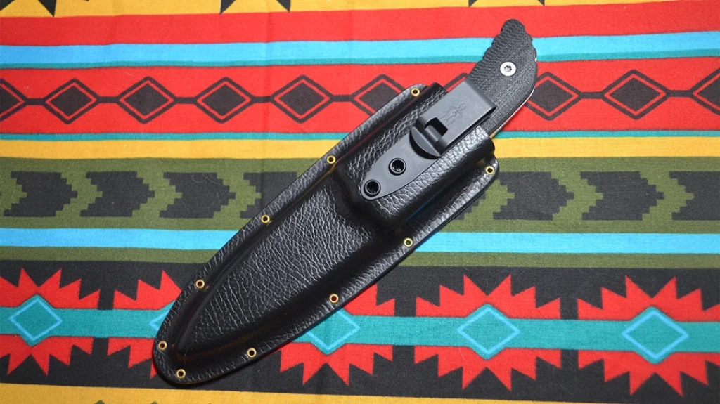 The Kydex sheath has an interesting texture and is equipped with a Discreet Carry Systems clip.