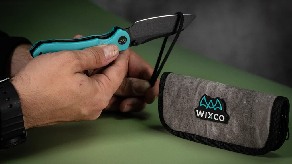 If you want the hardest-use geometry in the quartet and you are not chasing a reversible clip, the Axor is the work glove of the line.