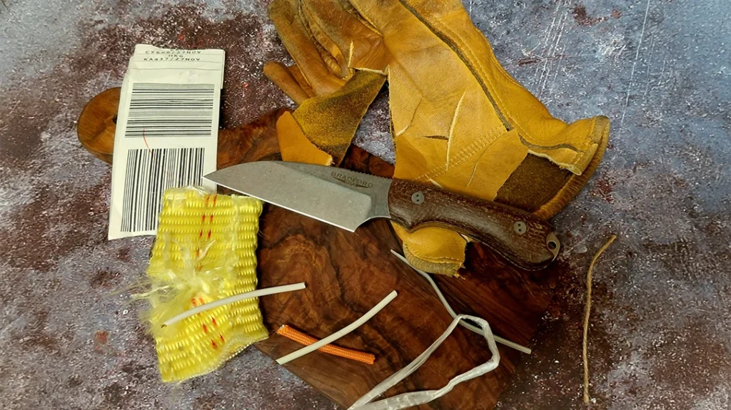 The Bradford USA G3 Wharnie knife measures 6.875 inches overall with a 3.625-inch Bohler M390 Wharncliffe blade.