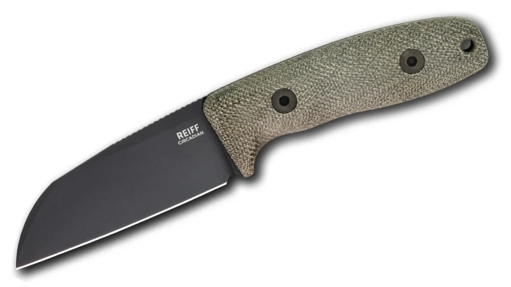 Belly blades offer versatility, with a curved edge that adapts to a range of slicing angles and materials.