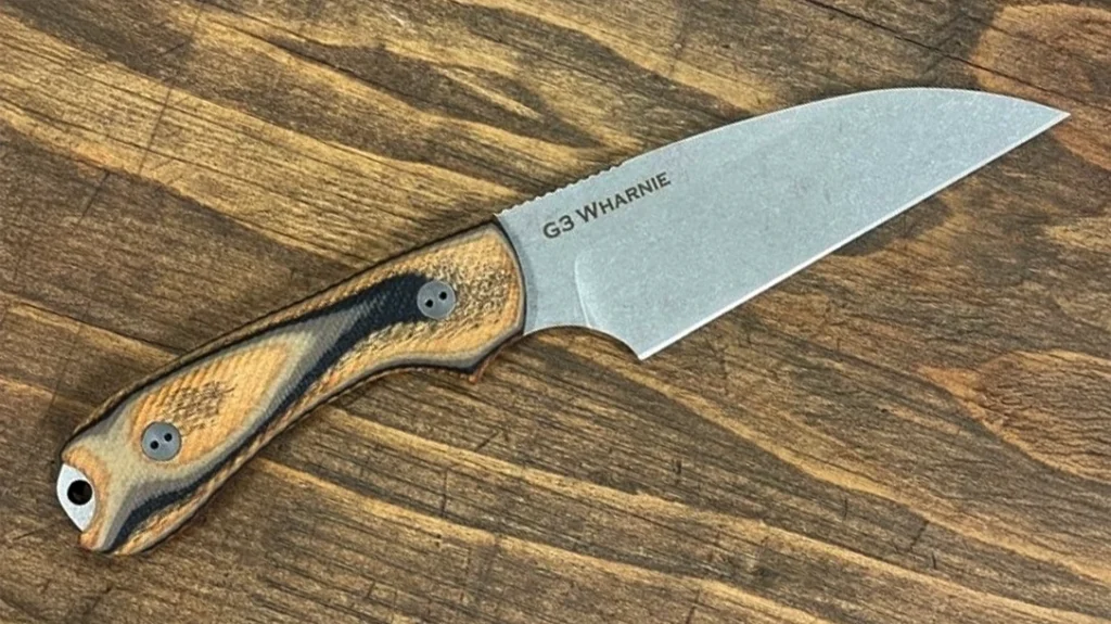 Flat blades deliver enhanced control for straight, predictable cuts across the entire edge.