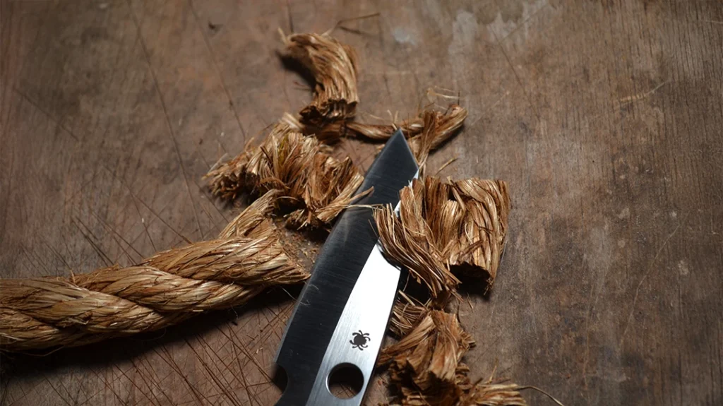 Sisal rope was a bit of a challenge for the Spyderco Smock, taking a fair amount of sawing to get through it.
