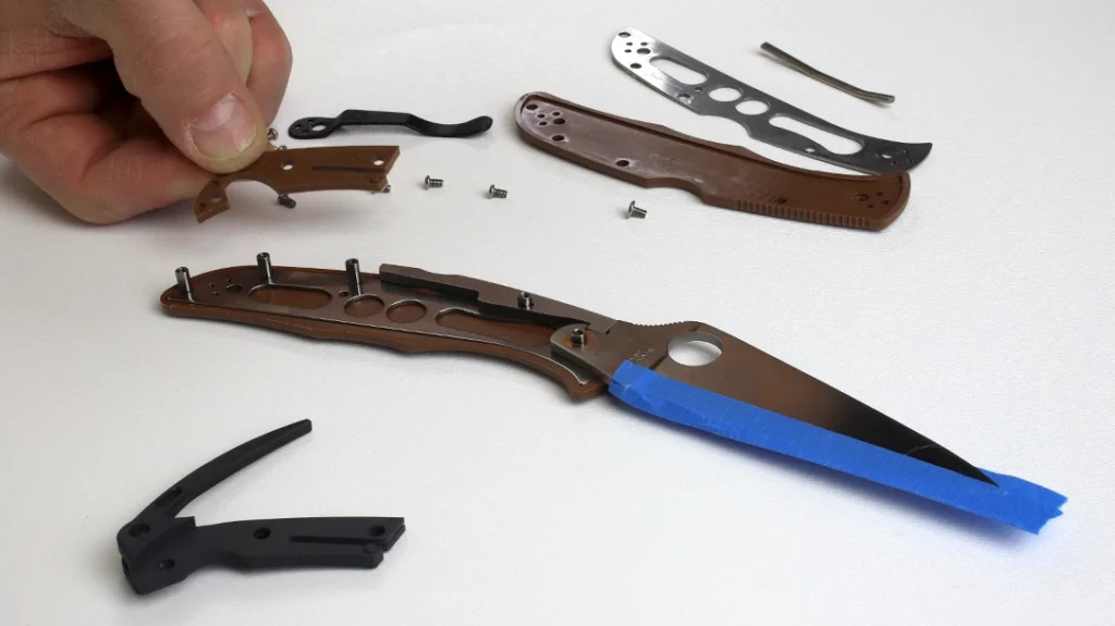 5x5 Combat Solutions Exo-Tools installation on Endura: Installing a Nautilus folding marlinspike Exo-Tool on an Endura 4 Lightweight only takes a few minutes and a few Torx drivers.