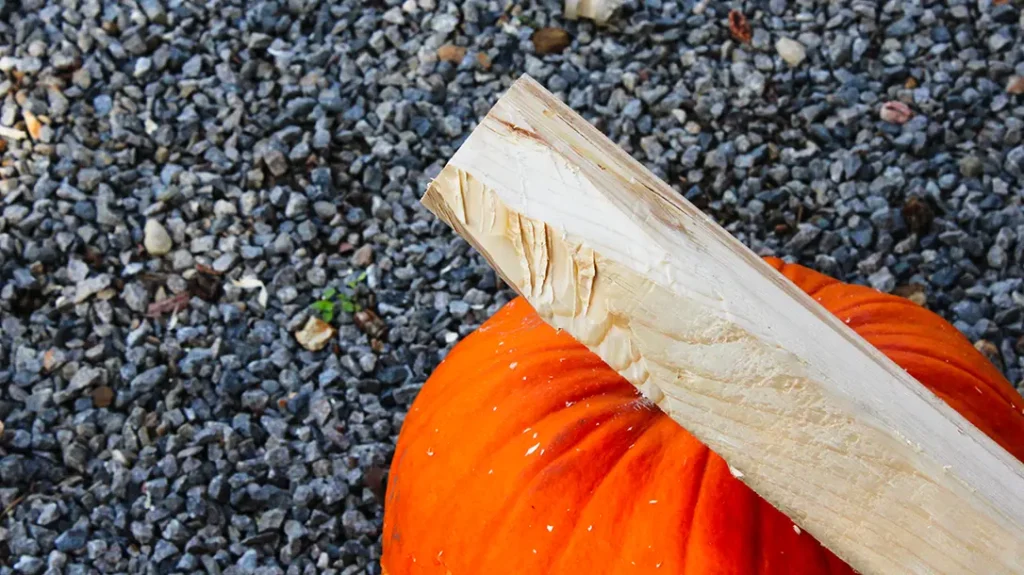 Using short, choppy motions, the Brotherhood Blades RāDR easily whittled down the board’s corners and could remove 1- to 2-inch chunks at a time.