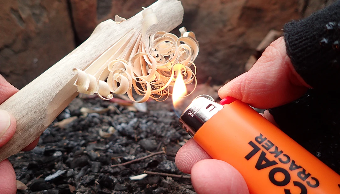 Included in this survival kit is a lighter.