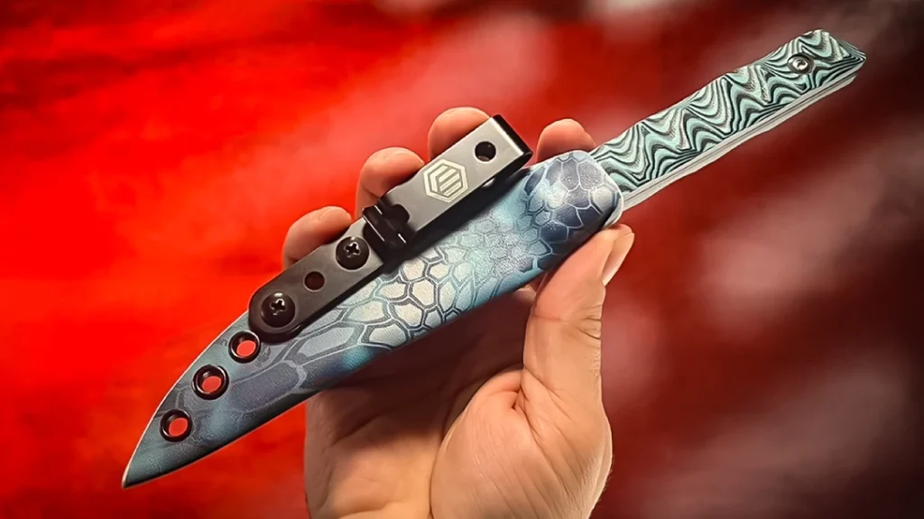 The full perimeter of the sheath on the blade side is drilled with grommets, allowing for nearly endless clip and mounting positions.