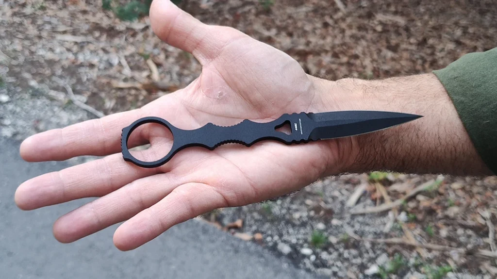 During a self-defense situation, a dagger’s lightweight characteristics offer a clear advantage to the user.