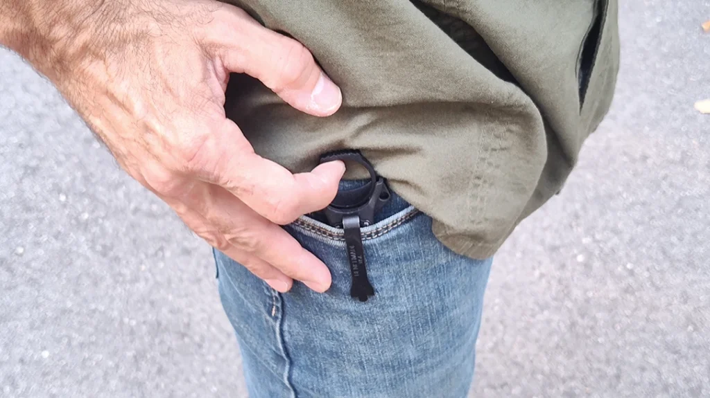 Finally, flexible carry options of the dagger each provide fast access in a defensive or tactical scenario.