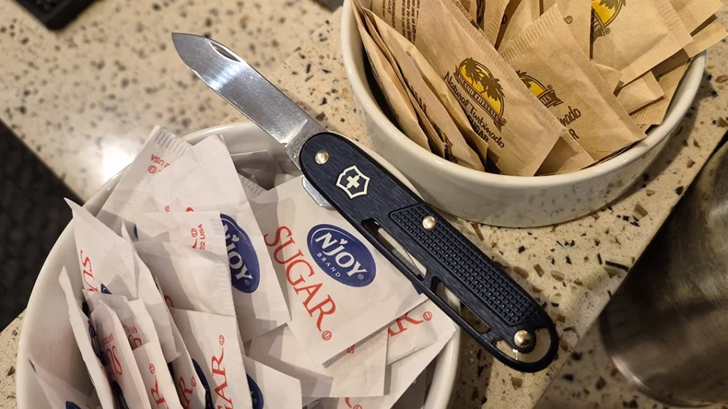 The Victorinox Onefold Alox is best suited for more civilized arenas.