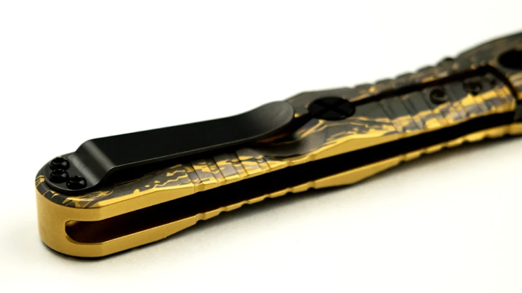 The wide pocket clip is extremely tight in the pocket, so you are at no risk of inadvertently losing it.