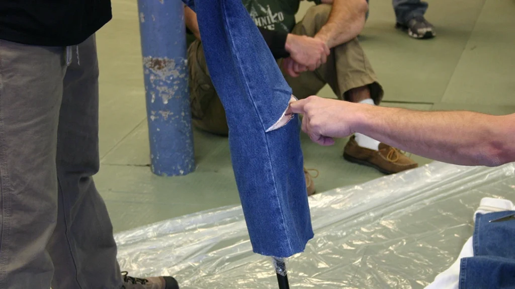 A flick of the wrist with the KaBar Ek Model 4 Commando Dagger double-edged dagger can produce what would be labeled a serious wound.