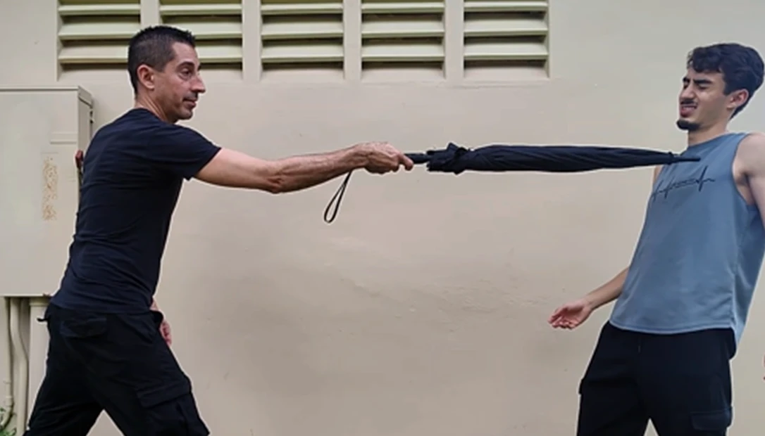 STUNBRELLA: Streetwise’s Multi-Functional Umbrella STUNBRELLA: Streetwise’s Multi-Functional Umbrella