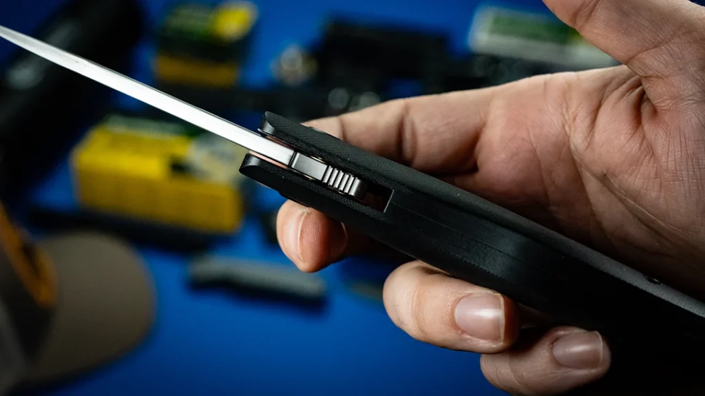 The Kickstop system works by integrating a retractable tab into the handle that pops out only when needed to initiate opening.