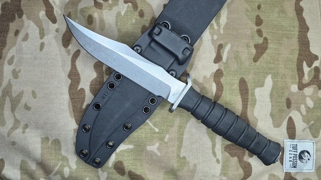 A nice Kydex sheath is part of the ensemble.