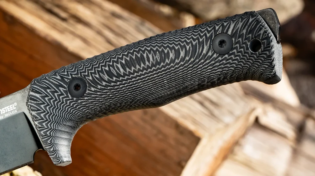 The handle’s surface is milled, then tumbled, which creates a texture that offers excellent grip without introducing sharp edges or hot spots.