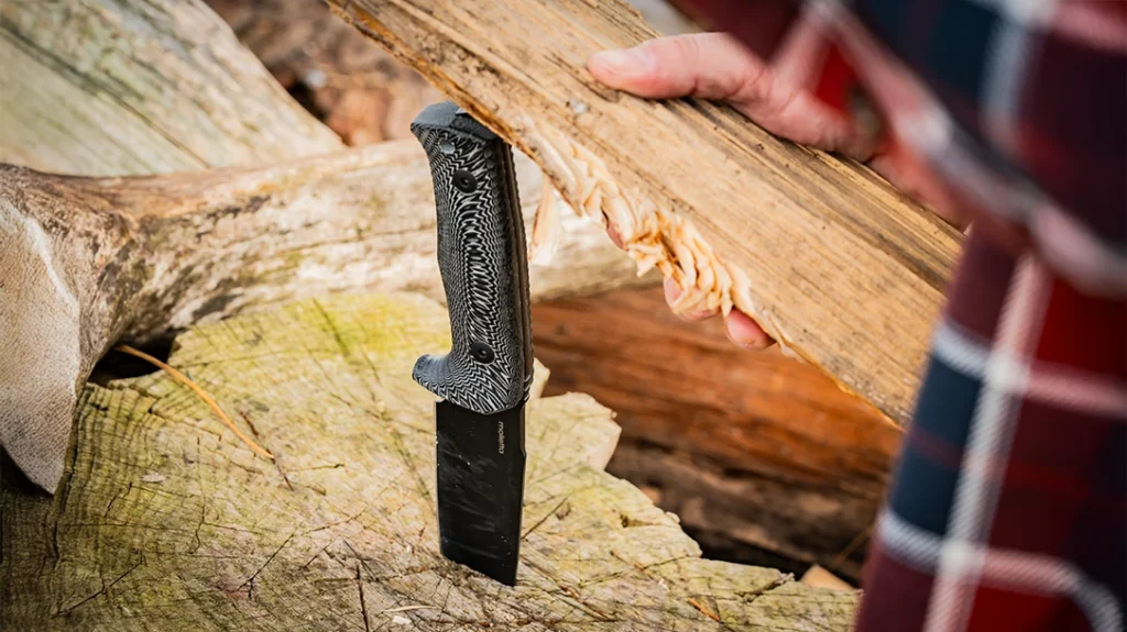 During testing, the LionSteel T5 was driven into a hardwood facing block using another piece of wood as a baton.