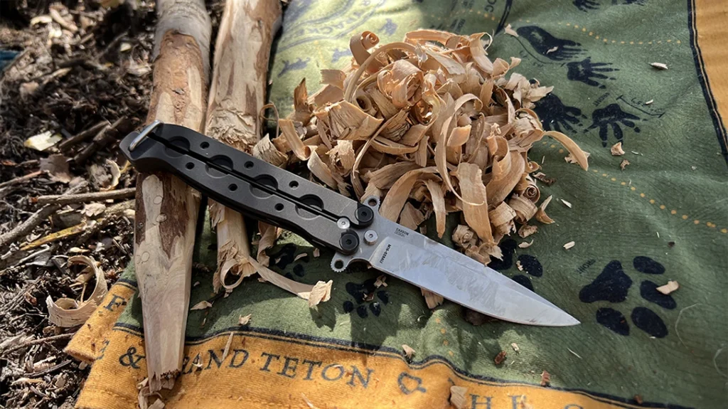 The first test was general wood carving and making a pile of shavings for the wood stove.