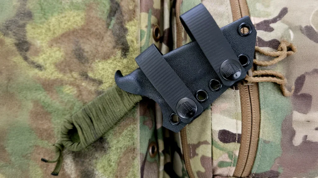 The Architect is the flagship horizontal carry sheath from Amratus Carry perfect for the ESEE Izula. This maker has many blades in his inventory for an easy drop down, select, purchase, and ship option.