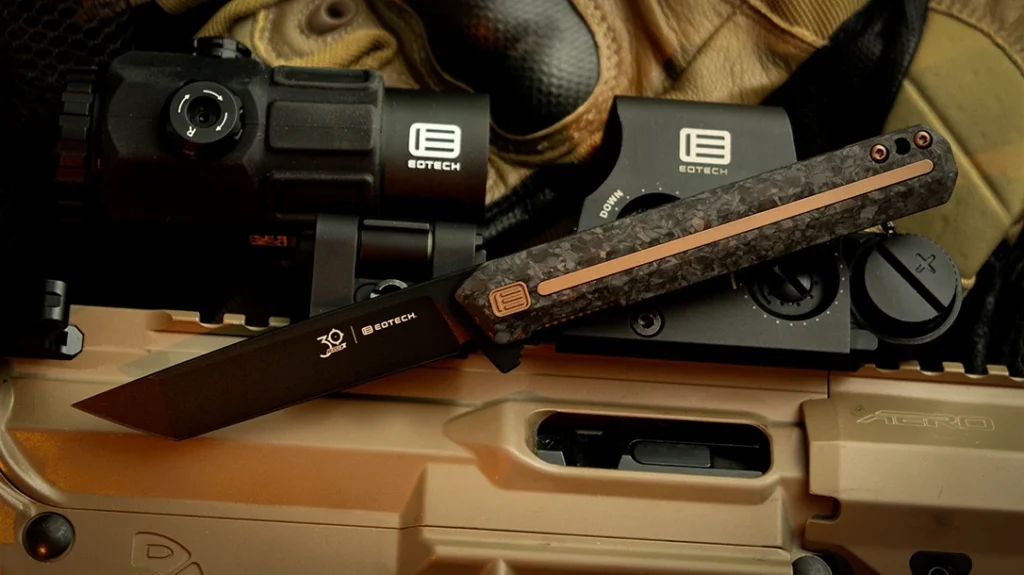TEKTO Knives F2 Bravo X EOTECH Edition: A Tribute to Heritage.