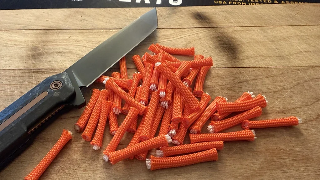 The TEKTO Knives F2 Bravo X EOTECH Edition made short work of a length of paracord.
