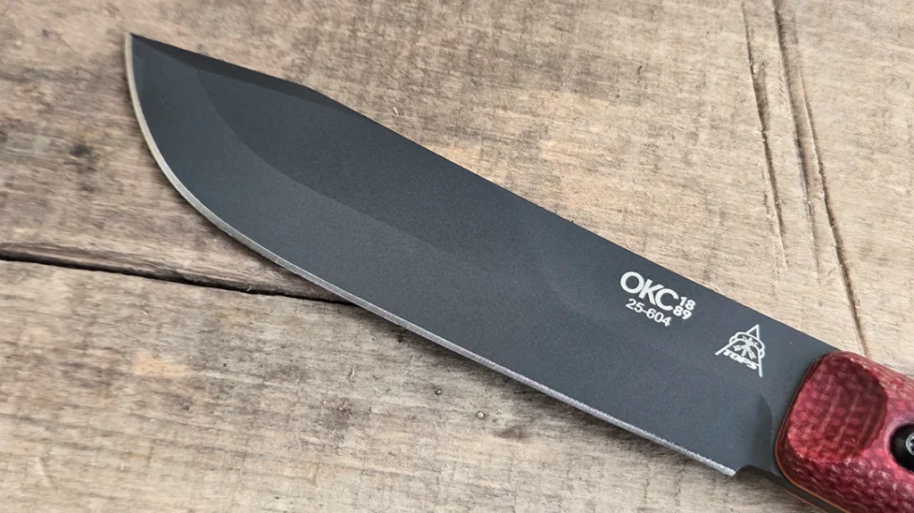 The knife measures 10.25 inches overall with a 5.5-inch blade and a full 5.5-inch cutting edge.