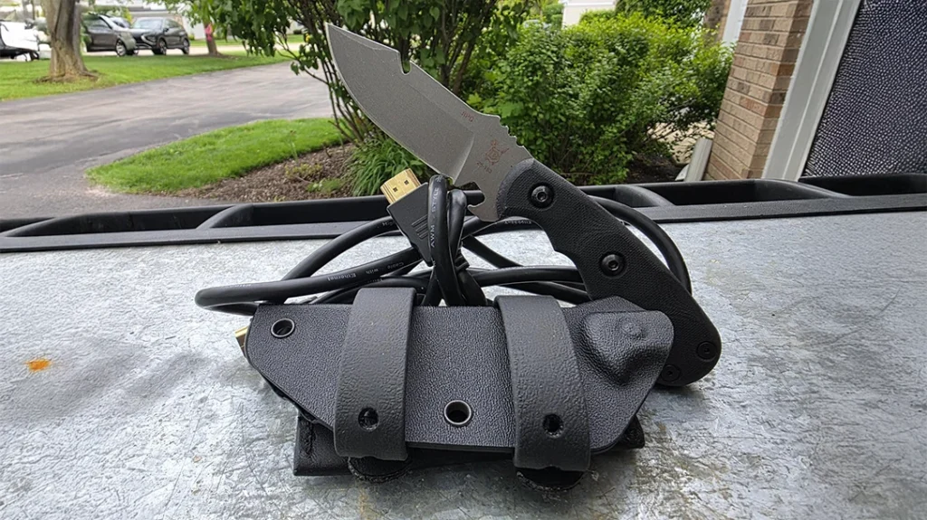 I decided to test the knife on some wires.