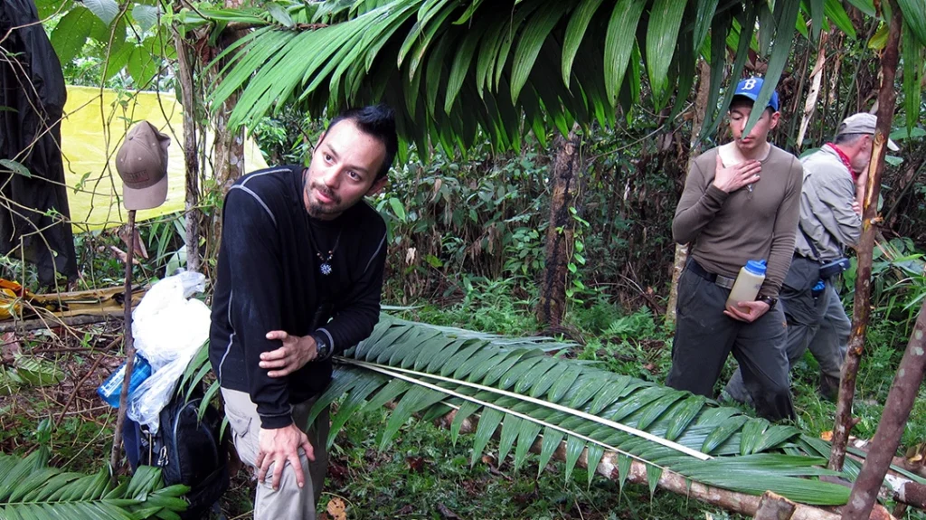 Reuben Bolieu teaching a class in the Peruvian jungle.