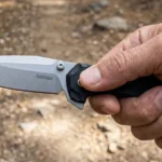 Hand holding the Kershaw Bonneville.